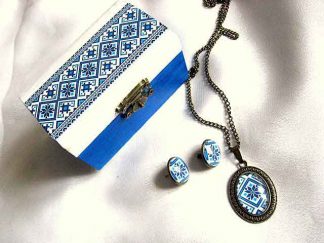 Set cadou culori albastru si bleu, cutiuta si bijuterii motive traditionale 28705