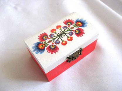 Cutiuta motiv traditional flori stilizate, cutie model 27902