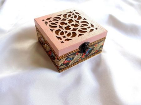Cutie cu decoratiuni pe capac, cutie lemn 39928