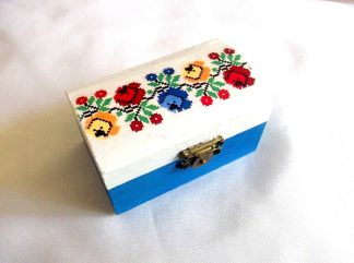 cutie lemn decorata cu motiv traditional 43632