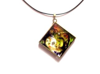 colier cu rasina 49007